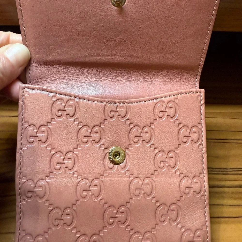 Gucci Pink Leather Compact Wallet - Picture 5 of 9